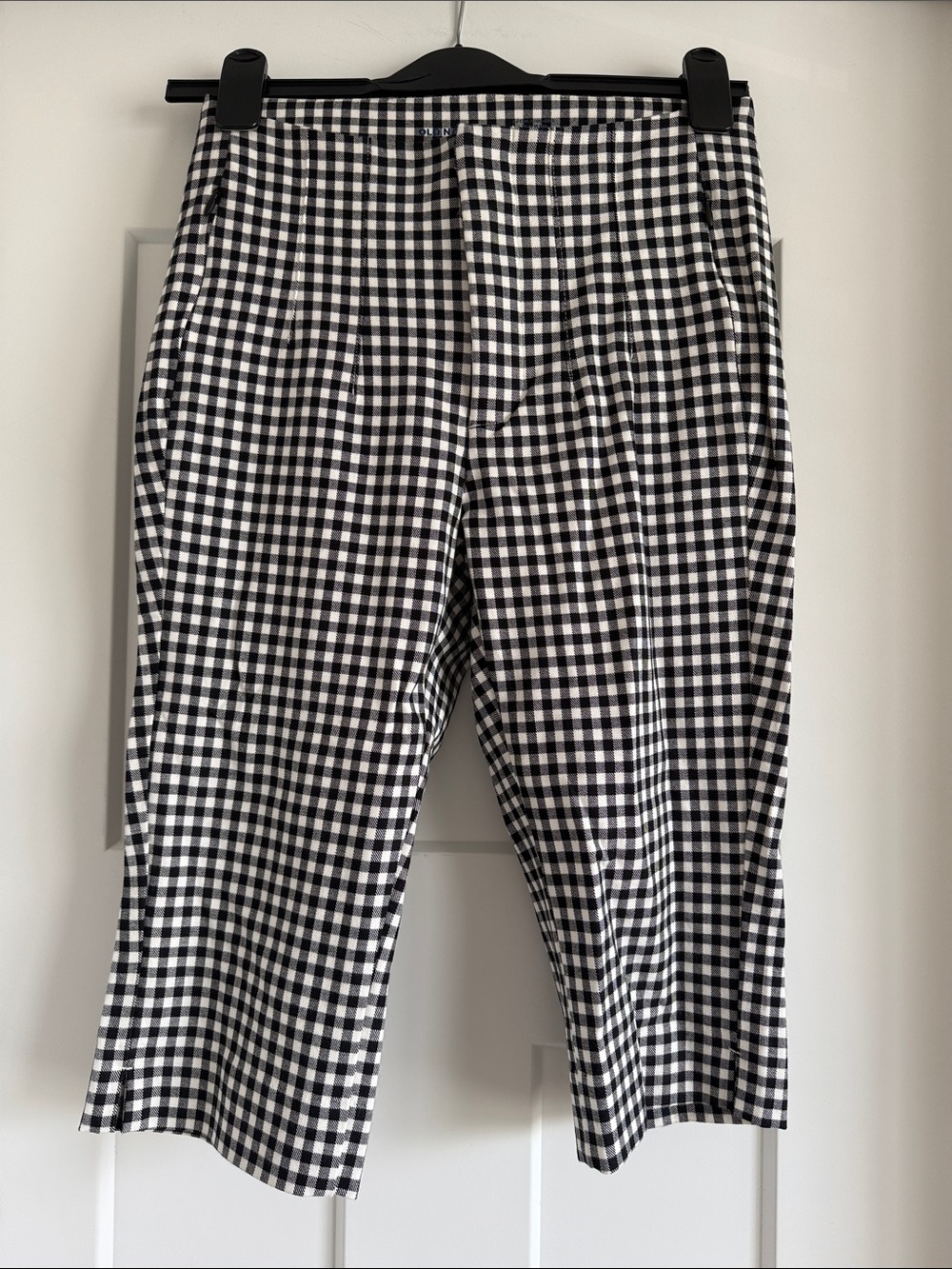 Old navy gingham stretch capri